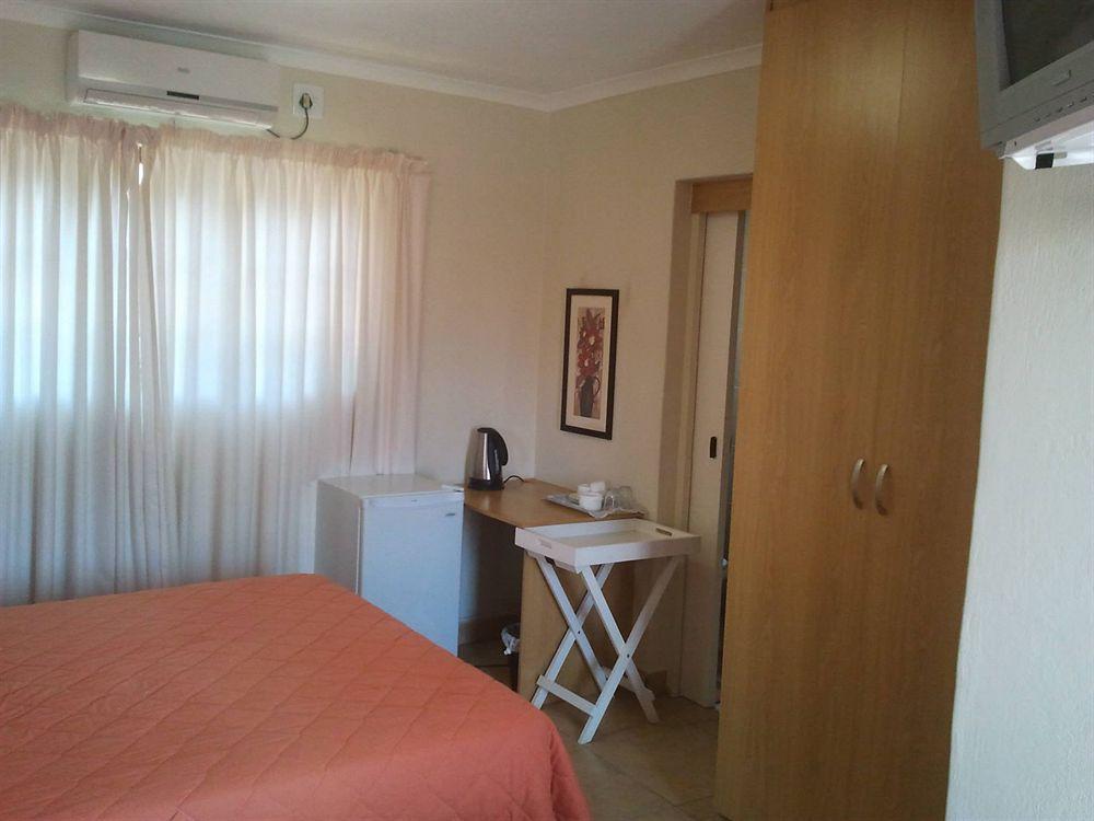 Country Link Guest Lodge Komatipoort Buitenkant foto