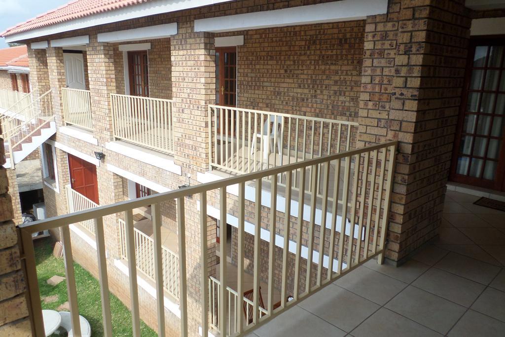 Country Link Guest Lodge Komatipoort Buitenkant foto