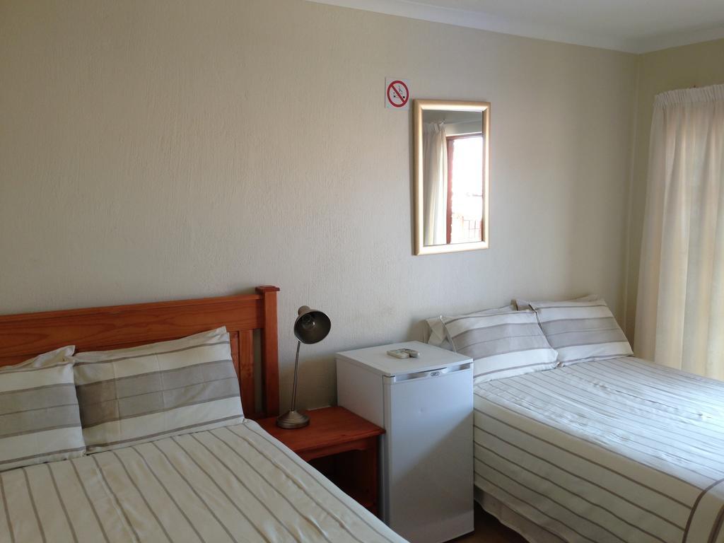 Country Link Guest Lodge Komatipoort Buitenkant foto