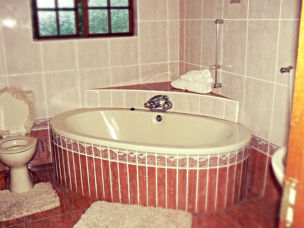 Country Link Guest Lodge Komatipoort Buitenkant foto