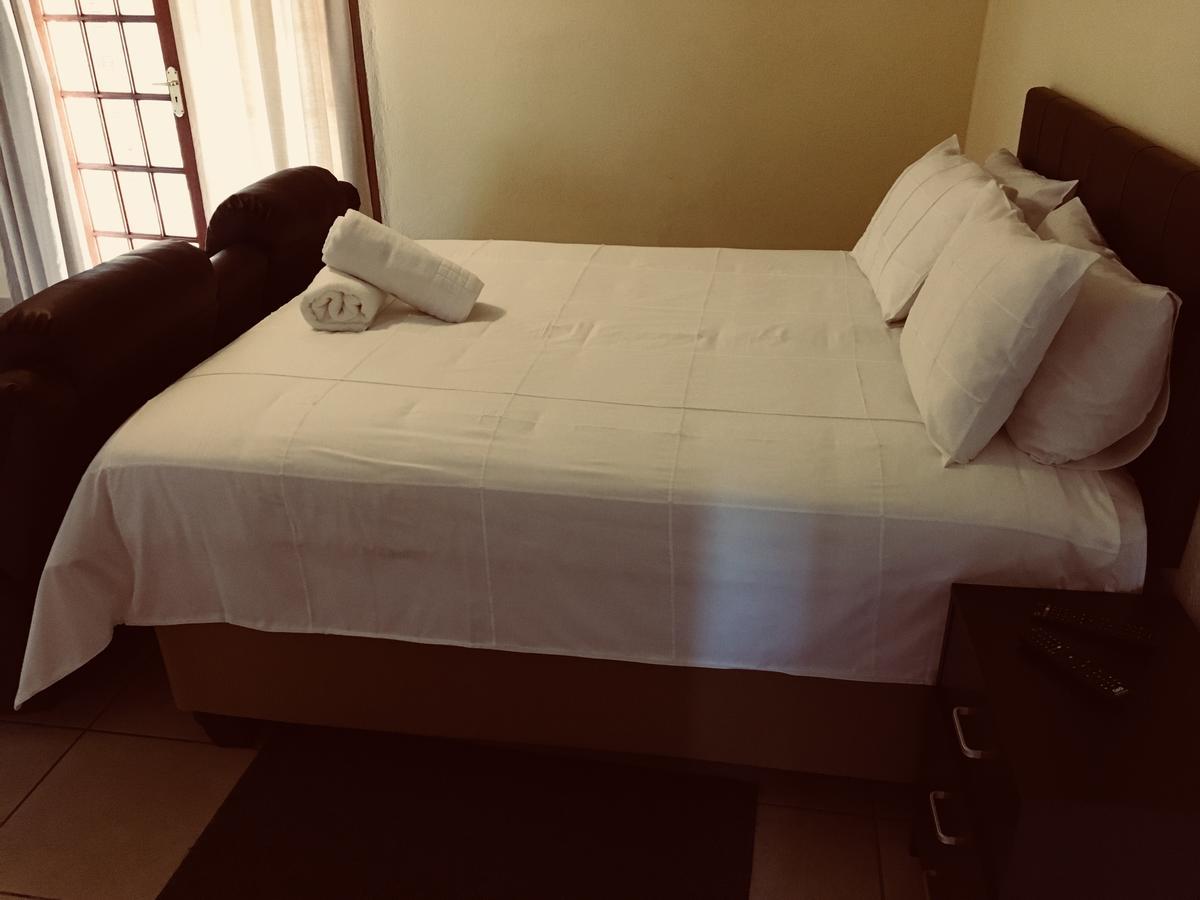 Country Link Guest Lodge Komatipoort Buitenkant foto