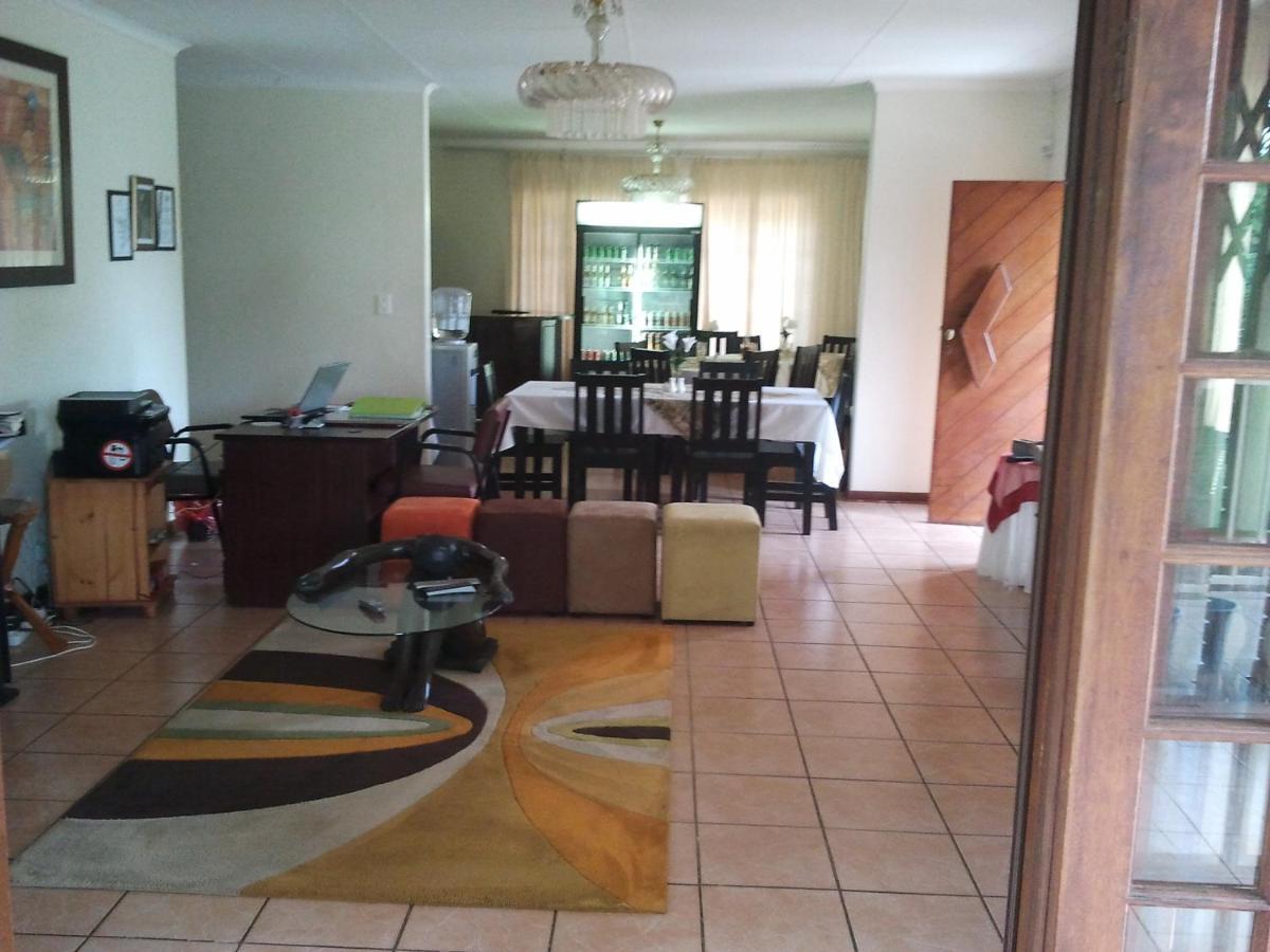 Country Link Guest Lodge Komatipoort Buitenkant foto